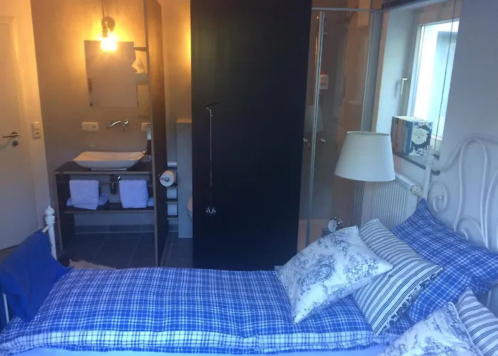 Pansiyon Chiemgau-room, Helles Souterrain, Eigene Terrasse *