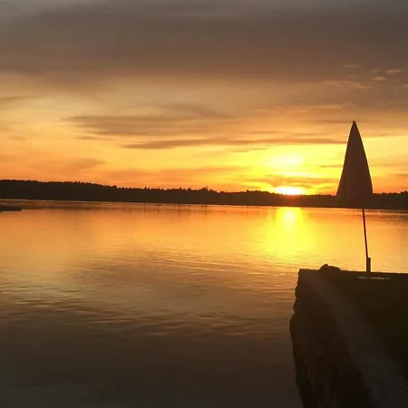 Chiemgau-room, Helles Souterrain, Eigene Terrasse 民宿