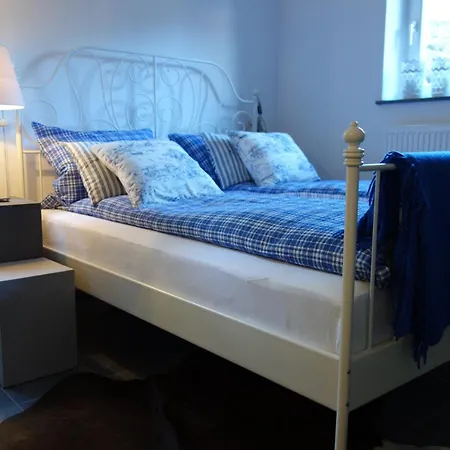 Chiemgau-room, Helles Souterrain, Eigene Terrasse 民宿