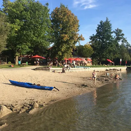 Chiemgau-room, Helles Souterrain, Eigene Terrasse 民宿 Riedering