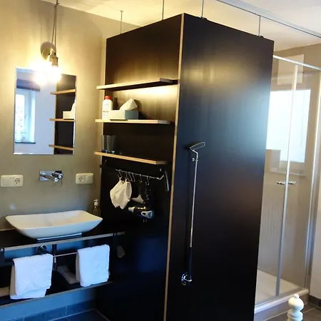 民宿 Chiemgau-room, Helles Souterrain, Eigene Terrasse Riedering